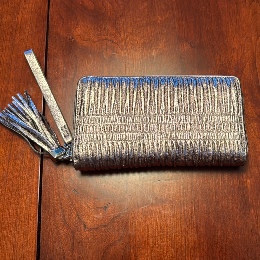 Stella & Dot Rose Gold Wristlet Clutch